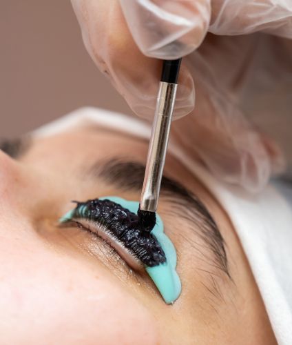 Eyebrows and Eyelash Tinting8